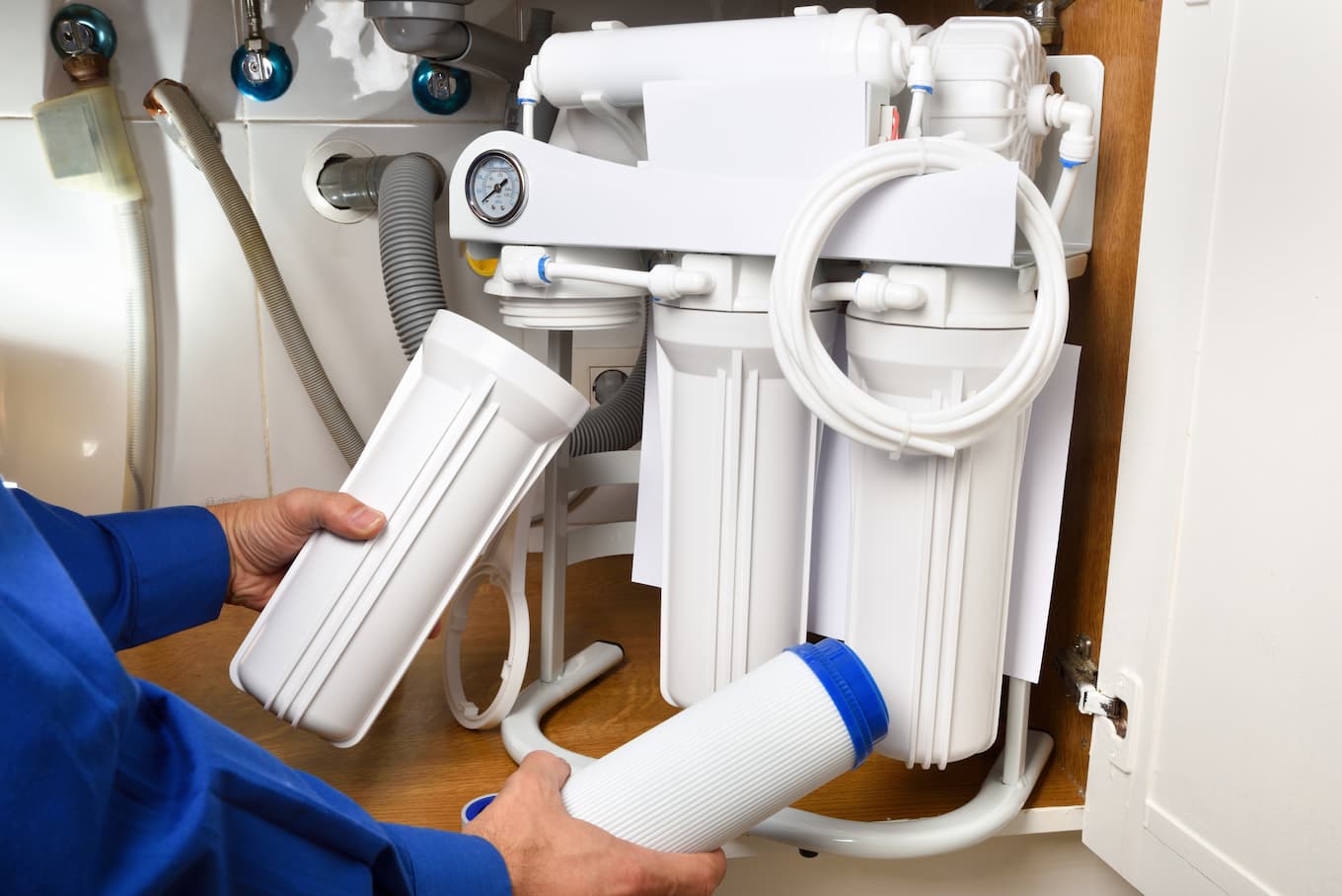 Read more about the article How to Sanitize Reverse Osmosis Systems?